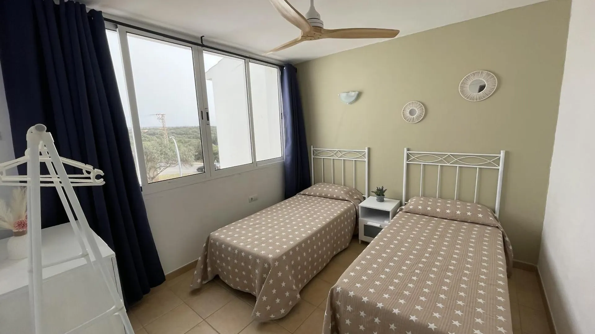 Mitjaneta Apartamento Con Piscina Cala'N Blanes  Appartement